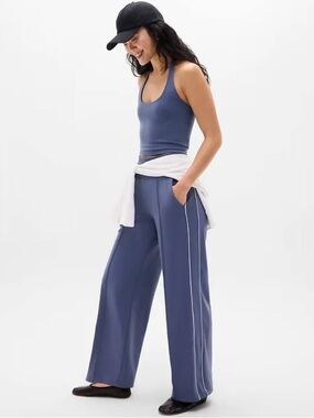 Athleta High Rise Venice Track Pant varsity stripe wide leg pant medium petite